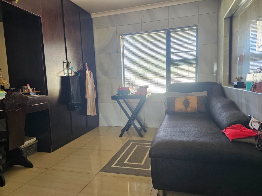 4 Bedroom Property for Sale in Haven Hills Eastern Cape